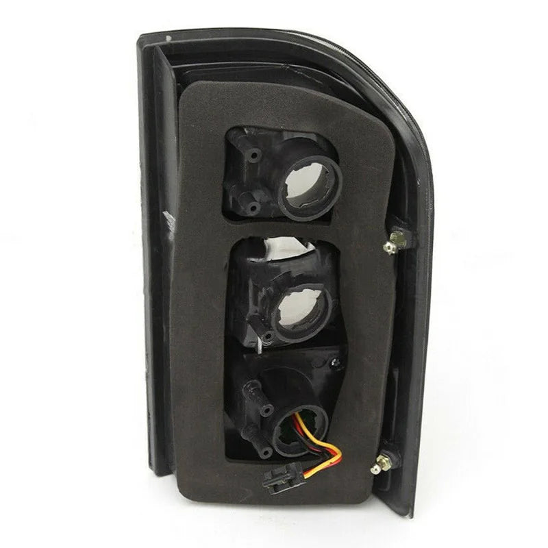 2PCS Rear Tail Light ABS Brake Lamp Tail Lamp Warning Signal Lamp Accesories For Nissan Patrol Y61 1997 1998 1999 2000 2001-2004